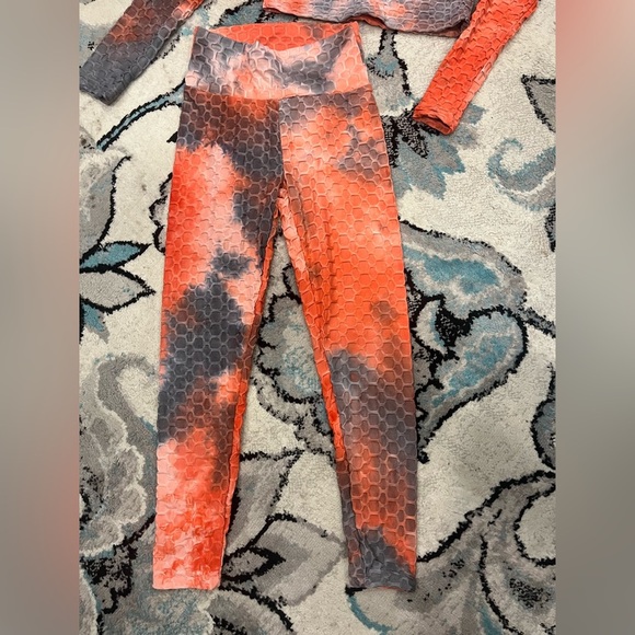 Sho Sho -  yoga set size small (0-2) - Picture 4 of 5